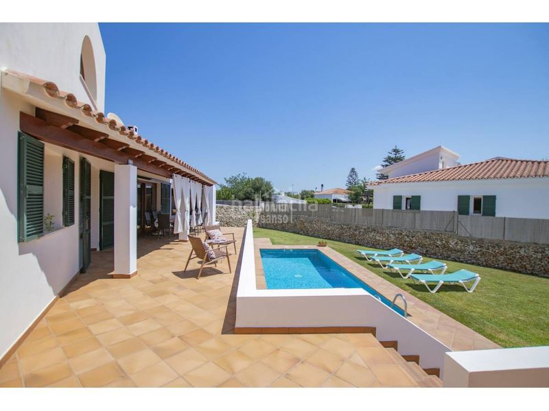 Foto 45795b86-8bd9-42da-b19d-b85a9d3ab68f. Xalet amb calefacció aparcament piscina a Cala Blanca Ciutadella de Menorca