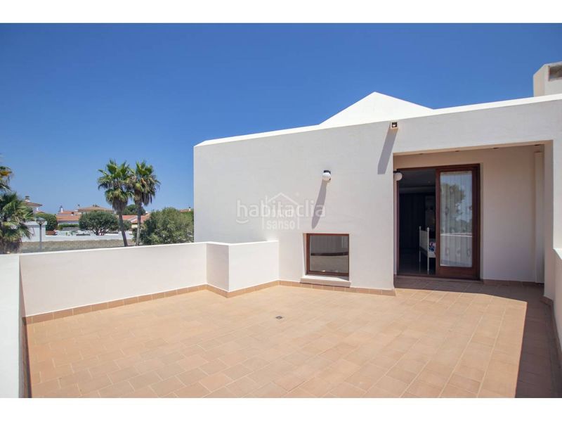 Foto a6e45b8d-a853-4951-bf19-6a61a430d99a. Xalet amb calefacció aparcament piscina a Cala Blanca Ciutadella de Menorca