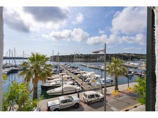 Apartament a Centre Històric. Exclusiva vivienda con terrazas y vistas privilegiadas sobre el