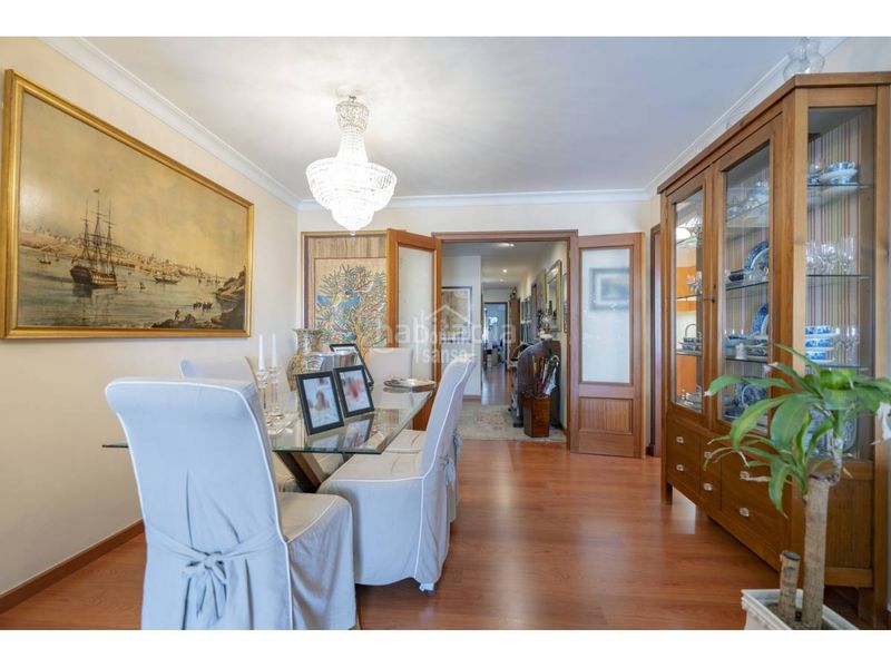 Foto 540e3383-65c1-42a1-bc68-ab0f010d376e. Apartament amb aparcament piscina a Avinguda Menorca-Sínia Costabella Maó / Mahón