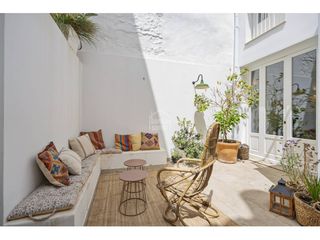 Chalet à Alaior Poble. Elegancia atemporal y confort contemporáneo en una casa de puebl