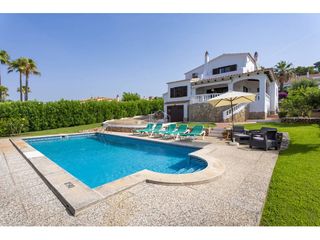 Chalet in Son Bou-Sant Jaume. Bonito chalet de estilo tradicional en torre solí nou, menorca.
