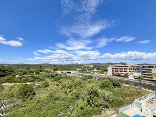 Apartament a Sant Llorenç des Cardassar. Estudio en 4ª planta con piscina, edificio en primera línea, sol
