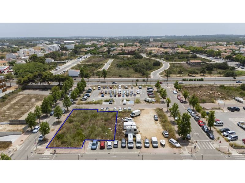 Foto a2a5e0c5-82a8-4575-8759-a18c057f4a06. Apartament amb piscina a Avinguda Menorca-Sínia Costabella Maó / Mahón