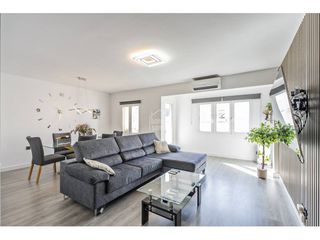 Apartament a Centre Històric. Piso recién reformado en mahón con ascensor y balcón, menorca