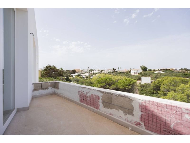 Foto 544d04ff-7d98-40ae-8ee1-eef4b0077cb1. Chalet  contemporáneo con piscina privada en cala llonga, menorca en Maó / Mahón