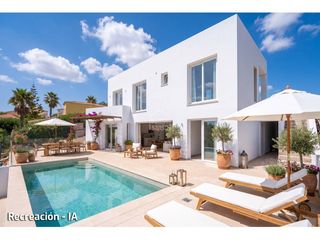 Chalet in Cala Llonga-Sa Mesquida. Chalet contemporáneo con piscina privada en cala llonga, menorca