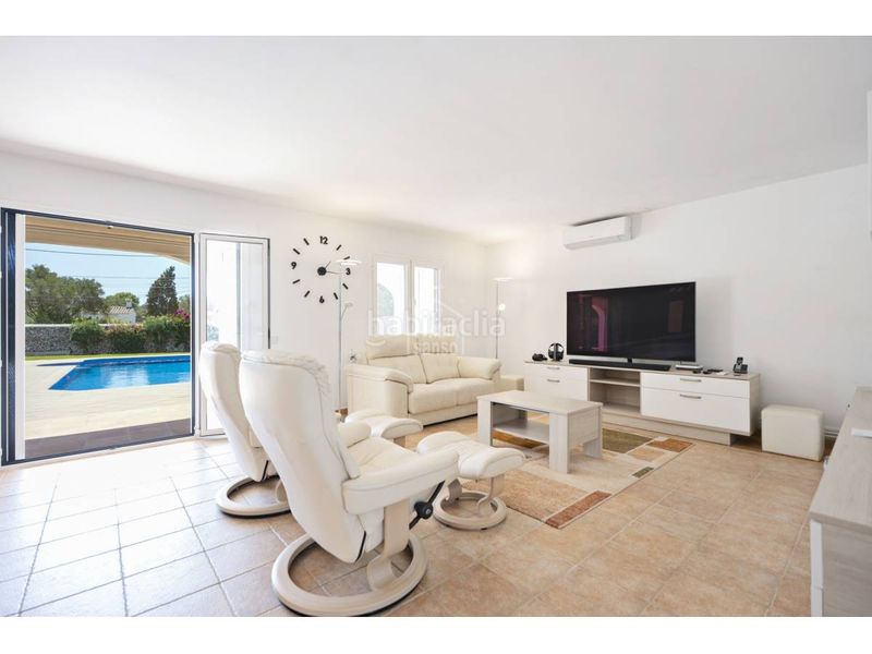 Foto 160fa054-fadd-463c-b4fa-759c1073edf8. Xalet amb calefacció aparcament piscina a Trebalúger Es Castell