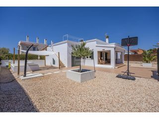 Xalet a Cala Blanca. Interesante chalet en cala blanca, ciutadella, menorca