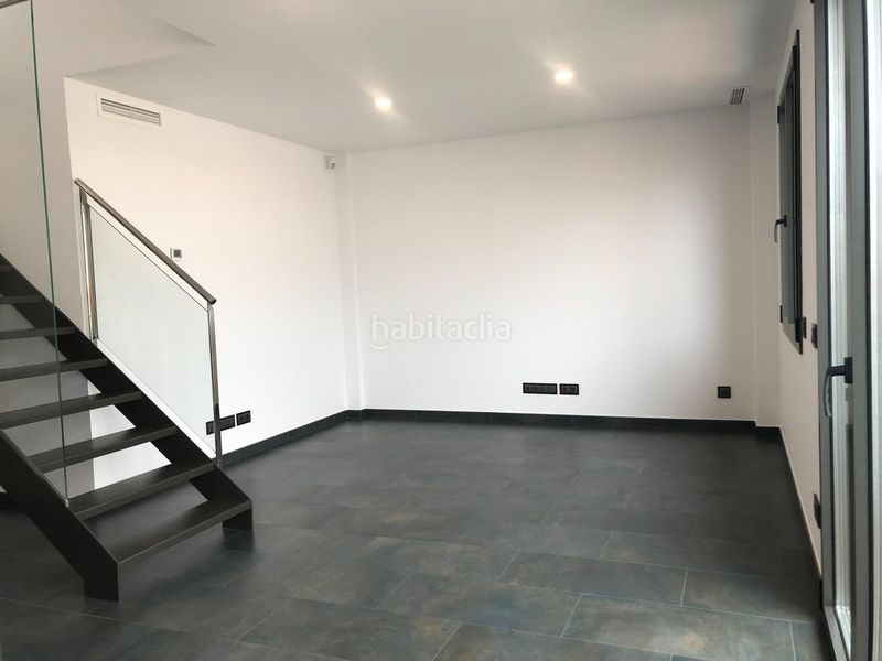 Foto d864b6bf-3d32-441c-8268-2cfced76e907. Location attique avec chauffage parking dans Eixample Mataró