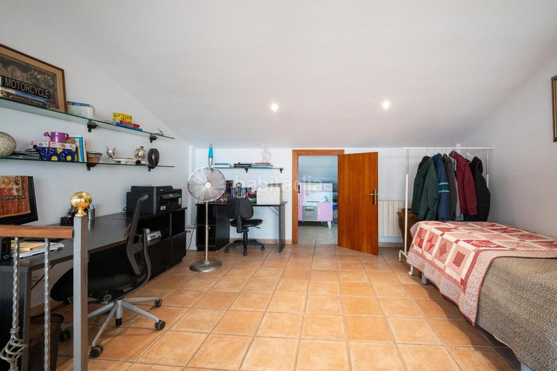 Foto 4ec6fe43-c1c9-4387-9ba5-45fa00d96786. Casa amb aparcament a Centre Mataró