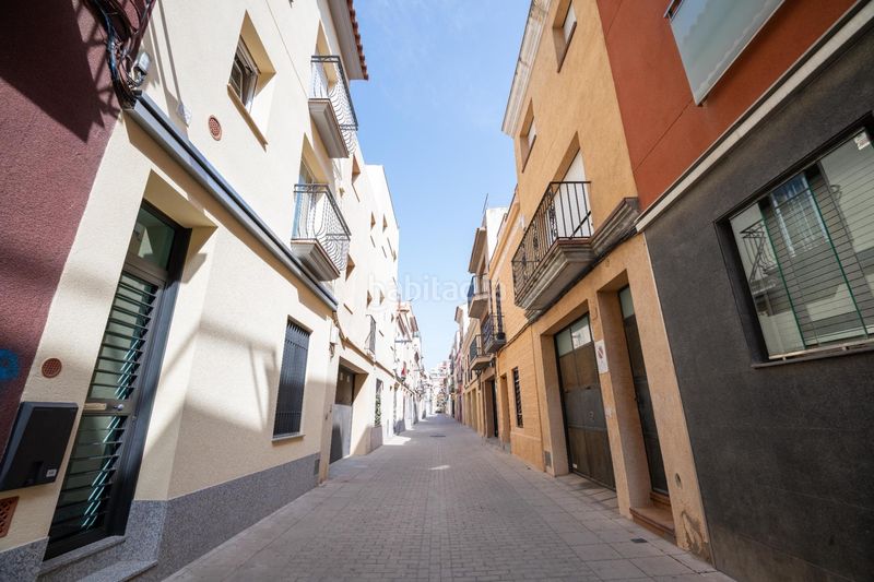 Foto 96b0036e-8245-4a66-b3c0-2800620a5577. Casa amb aparcament a Centre Mataró