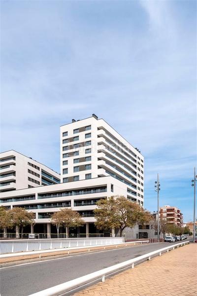 Foto c3f4c42c-df49-4469-b3ab-0e36f524b881. Piso 141m<sup>2</sup> en carrer del progrés 190 en Port Badalona
