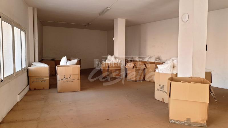 Foto d6058823-59c5-4e76-9232-377e70c2984e. Locale commerciale in Via Europa - Parc Central Mataró