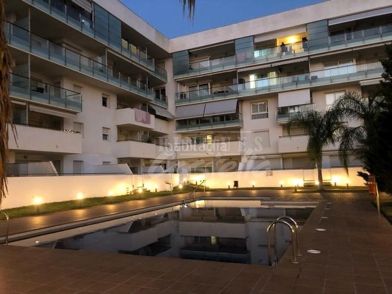 Foto 89cbc424-2b40-4adb-bf49-6bd85352fe2d. Location appartement avec parking piscine dans Santa Margarida Roses