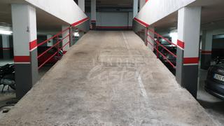 Aparcament cotxe a Via Europa - Parc Central. Atención a todos los amantes de la comodidad y la seguridad en m