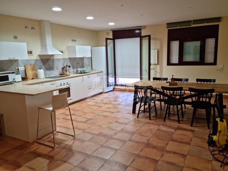 Foto 0a7c14c6-8bed-47e4-887d-faa08772f3b1. Casa amb calefacció a Nucli Urbà Argentona