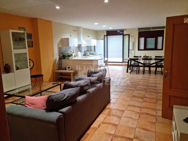 Foto 802972db-74c7-42a5-bd37-7b68e70174d5. Casa amb calefacció a Nucli Urbà Argentona