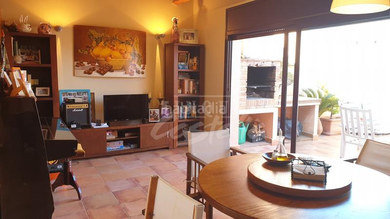 Foto f6579b92-47e0-4fb0-a5e0-3ebf5dd05cb3. Casa amb calefacció a Nucli Urbà Argentona