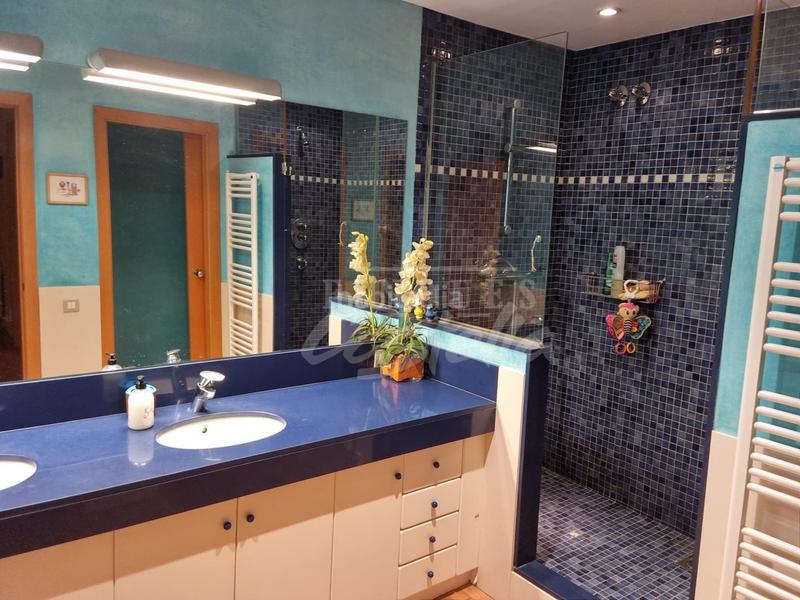 Foto fe7abf96-0f0c-4cbb-ad16-9ab2548a4068. Casa amb calefacció a Nucli Urbà Argentona