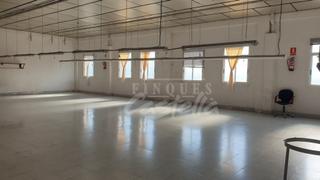 Nau industrial a Els Molins. Atención inversores y emprendedores! en la hermosa localidad de