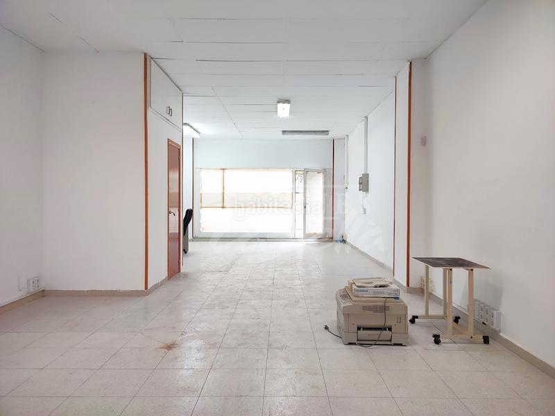 Foto 51fa3a5f-e528-467d-8756-bac75cc6dd59. Location local commercial dans Pla d'en Boet Mataró