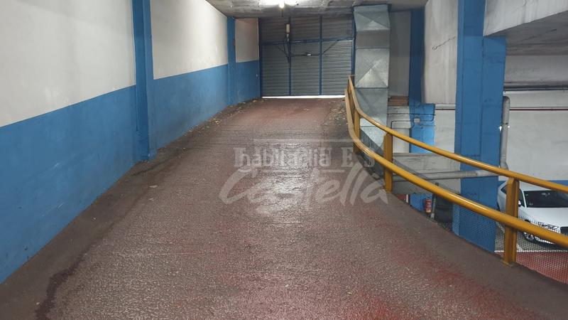 Foto f62687a3-3799-43b8-a614-add7de50f5a5. Car parking in Camí de la Serra Mataró