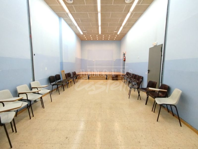 Foto f3a57ef8-d70f-4124-8903-020d7c898a96. Business premise with heating in Peramàs Mataró