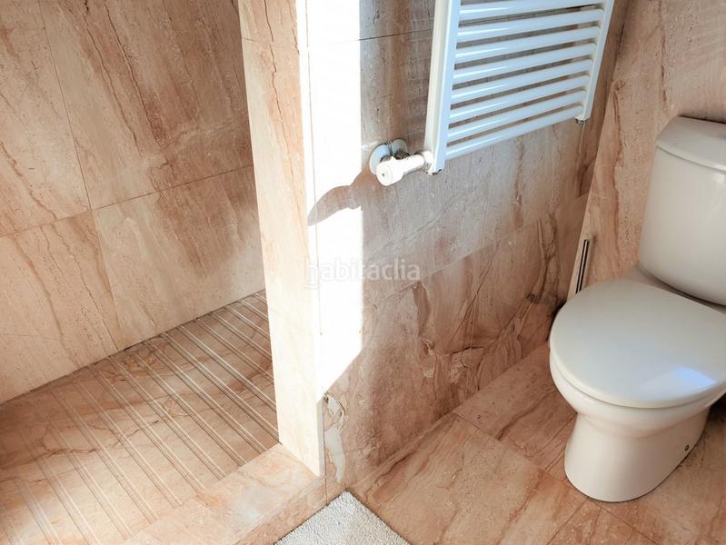 Foto 47f04001-f1cd-40cd-a1be-4c25b600339b. Casa espectacular casa a cuatro vientos con piscina ubicada en la urbanización de can vilardell.consta de 345mconstruidos de vivienda e en Mataró