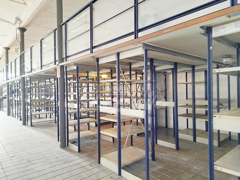 Foto b1b078e3-14f8-455b-8cf0-d672c6716b50. Rent industrial building in Eixample Mataró