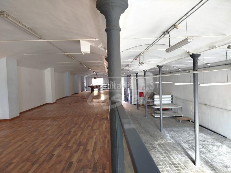 Foto e65f2891-d0fe-4032-8976-1fcdf7c3446b. Rent industrial building in Eixample Mataró