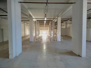 Lloguer Nau industrial a Eixample. Nave semiindustrial en segundo piso de 280 m , 1 baño, 1 vestuar