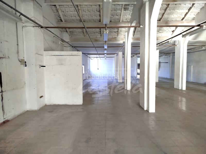 Foto 1a5e3956-de7d-4351-aa5c-6ef768127f68. Rent industrial building in Eixample Mataró