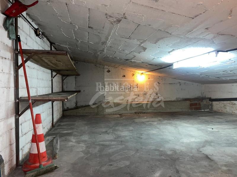 Foto f3cce9e6-d9cb-4910-a6a8-55f0c3c64e21. Local comercial no pierdas la oportunidad de hacerte con este fabuloso trastero en la encantadora localidad , en la zona de cerdanyola! e en Mataró