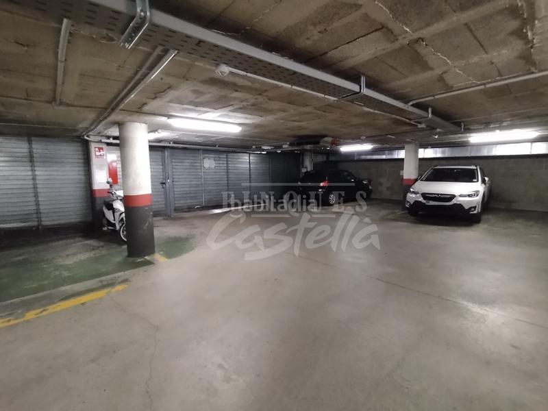 Foto 44ddd041-90e5-419a-b6e2-85ae0219b7f2. Autoparkplatz in Centre Mataró