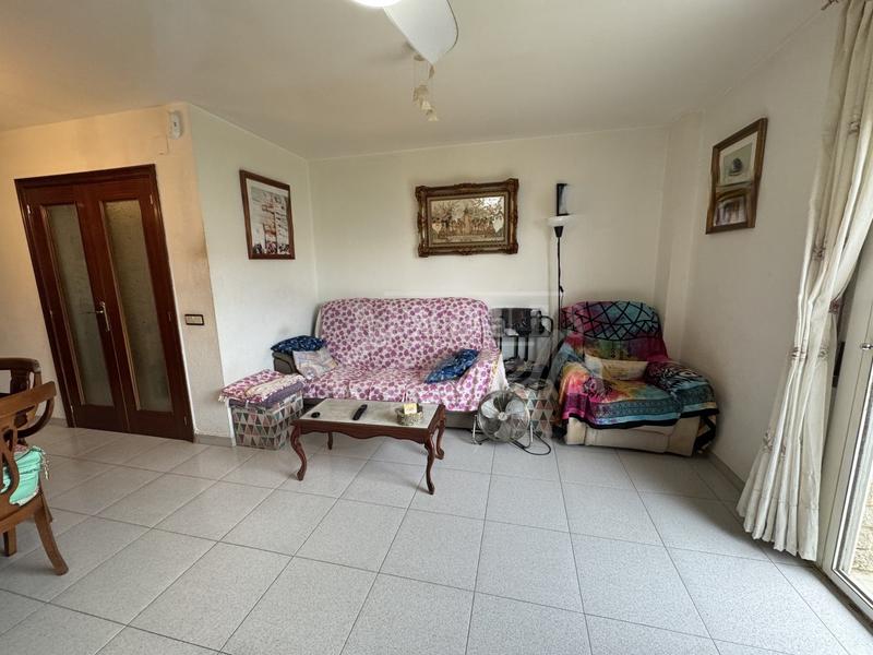 Foto 2f67e1fb-23dc-42af-b1f7-ac8b0422695a. Piso atención compradores en busca de su hogar ideal ! les presento un increíble ático situado en una de las zonas más exclusi en Mataró