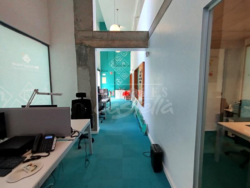 Foto 2182ac0f-6dbc-4c3b-a6fd-a16ffc5dcddc. Local comercial amb calefacció a Centre Mataró