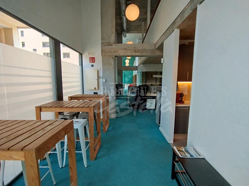 Foto afbcf9d2-cdff-487d-a429-a7d05e20d961. Local comercial amb calefacció a Centre Mataró