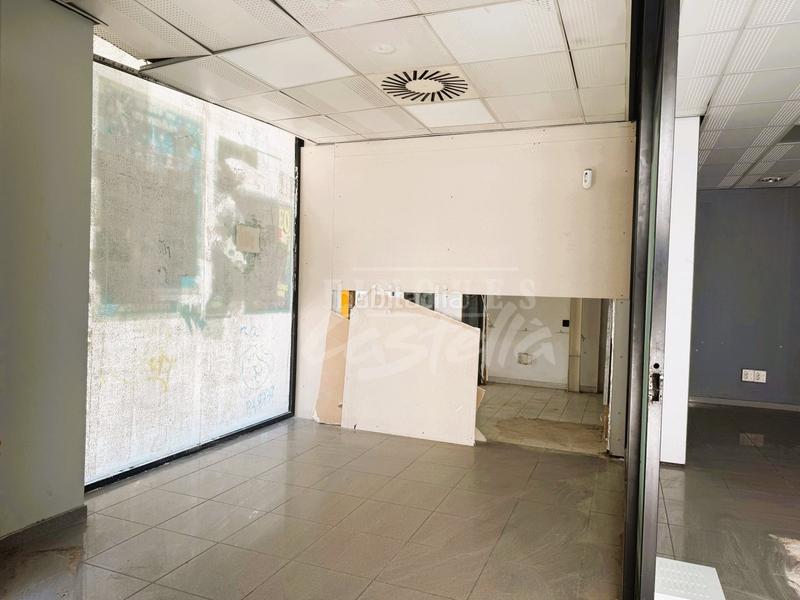 Foto bccfc9b1-4678-4209-94f6-72e5fb9ccedf. Alquiler local comercial gran local comercial esquinero en la Havana!situado en la zona más comercial y transitada de la Havana, este magnífico local esqui en Mataró
