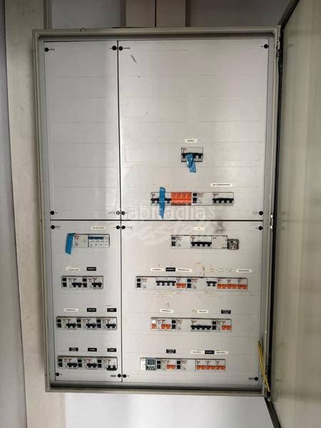 Foto 3bbbc614-169d-4627-a7a4-9de6a24fbf07. Rent business premise in Havana Mataró