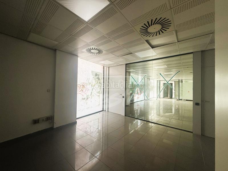 Foto b2e76c3b-dae8-4e6c-ac33-4d65d3896da5. Rent business premise in Havana Mataró