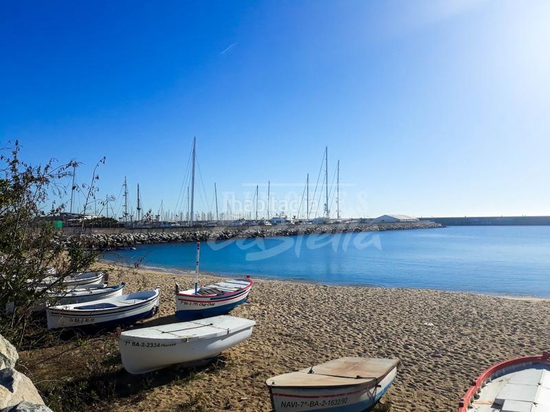 Foto d5f95b7b-6b1a-4cab-af84-9a1a1cc0a8ff. Rent business premise in Havana Mataró