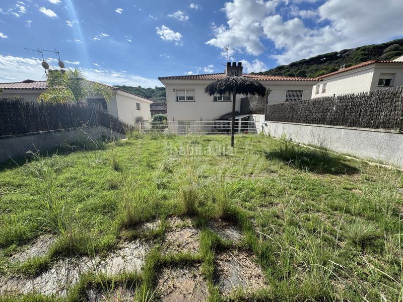 Foto 0734ec91-64e9-48ca-8224-7f8f013439fe. Casa atención a todos los amantes de la vida tranquila y confortable en un entorno privilegiado! les presento una oportunidad única par en Argentona
