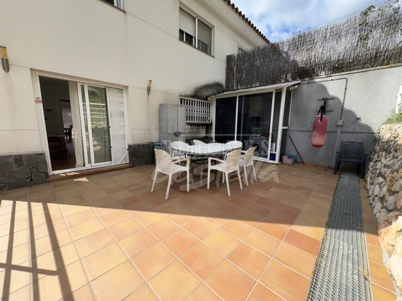 Foto 0f8137d3-00af-41c2-b973-0ee47554f344. Casa atención a todos los amantes de la vida tranquila y confortable en un entorno privilegiado! les presento una oportunidad única par en Argentona