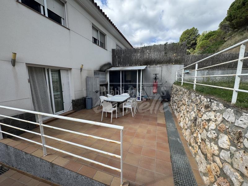 Foto 2debd194-41b4-4cd6-9017-26fe40772490. Casa atención a todos los amantes de la vida tranquila y confortable en un entorno privilegiado! les presento una oportunidad única par en Argentona