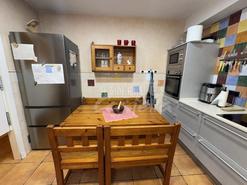 Foto 92c38265-ce86-4fc9-87dc-f9a35e04d5d6. Casa atención a todos los amantes de la vida tranquila y confortable en un entorno privilegiado! les presento una oportunidad única par en Argentona