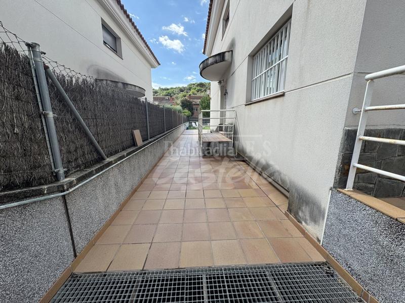 Foto a4113cf2-5125-4f89-b3e3-3b242649e5be. Casa atención a todos los amantes de la vida tranquila y confortable en un entorno privilegiado! les presento una oportunidad única par en Argentona
