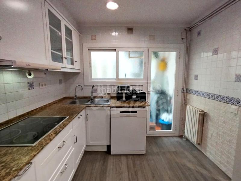 Foto 52daa00b-654e-47a6-93f3-7899849b5ece. Piso en exclusiva para nuestros clientes imagina vivir en un lugar donde cada detalle está pensado para hacerte la vida más cómoda y ag en Mataró