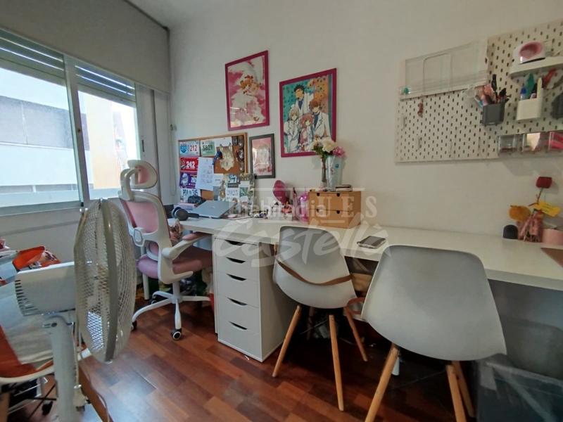 Foto bdf3362f-58bd-4b1d-9748-e4c988dd034e. Piso en exclusiva para nuestros clientes imagina vivir en un lugar donde cada detalle está pensado para hacerte la vida más cómoda y ag en Mataró