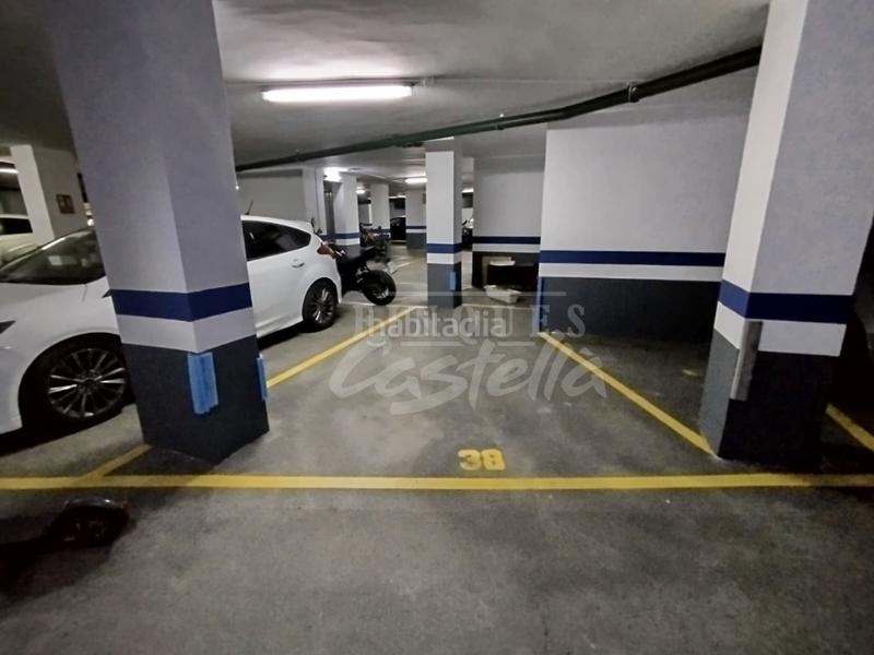 Foto 41eb85f4-8464-4d22-8a12-fbcaf562abd7. Aparcament cotxe a Centre Mataró